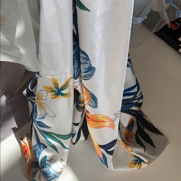 floral embroidered sheer overlay cut out tie back shift dress - Picture 10 of 11